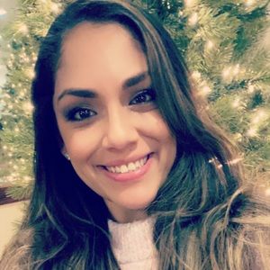 Meet your Posher, Valeria